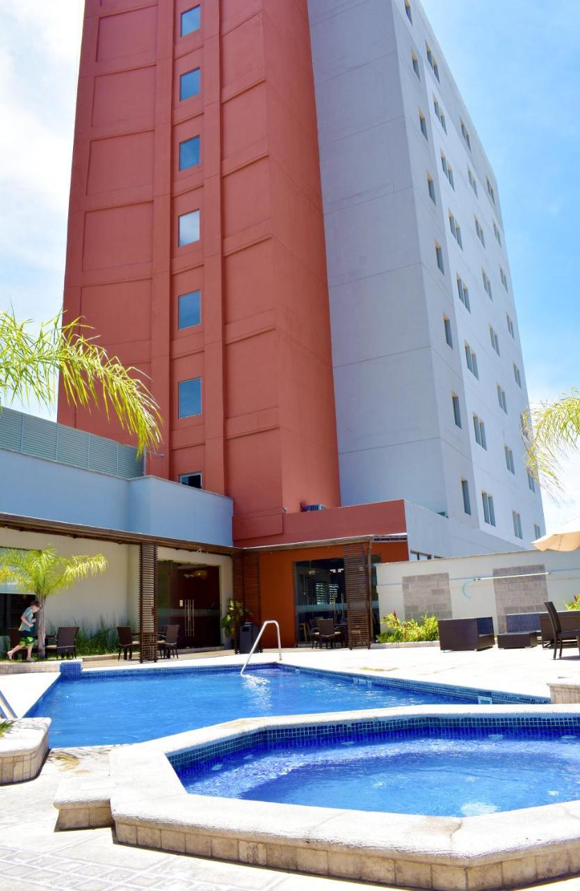 La Quinta By Wyndham Tegucigalpa Otel Dış mekan fotoğraf